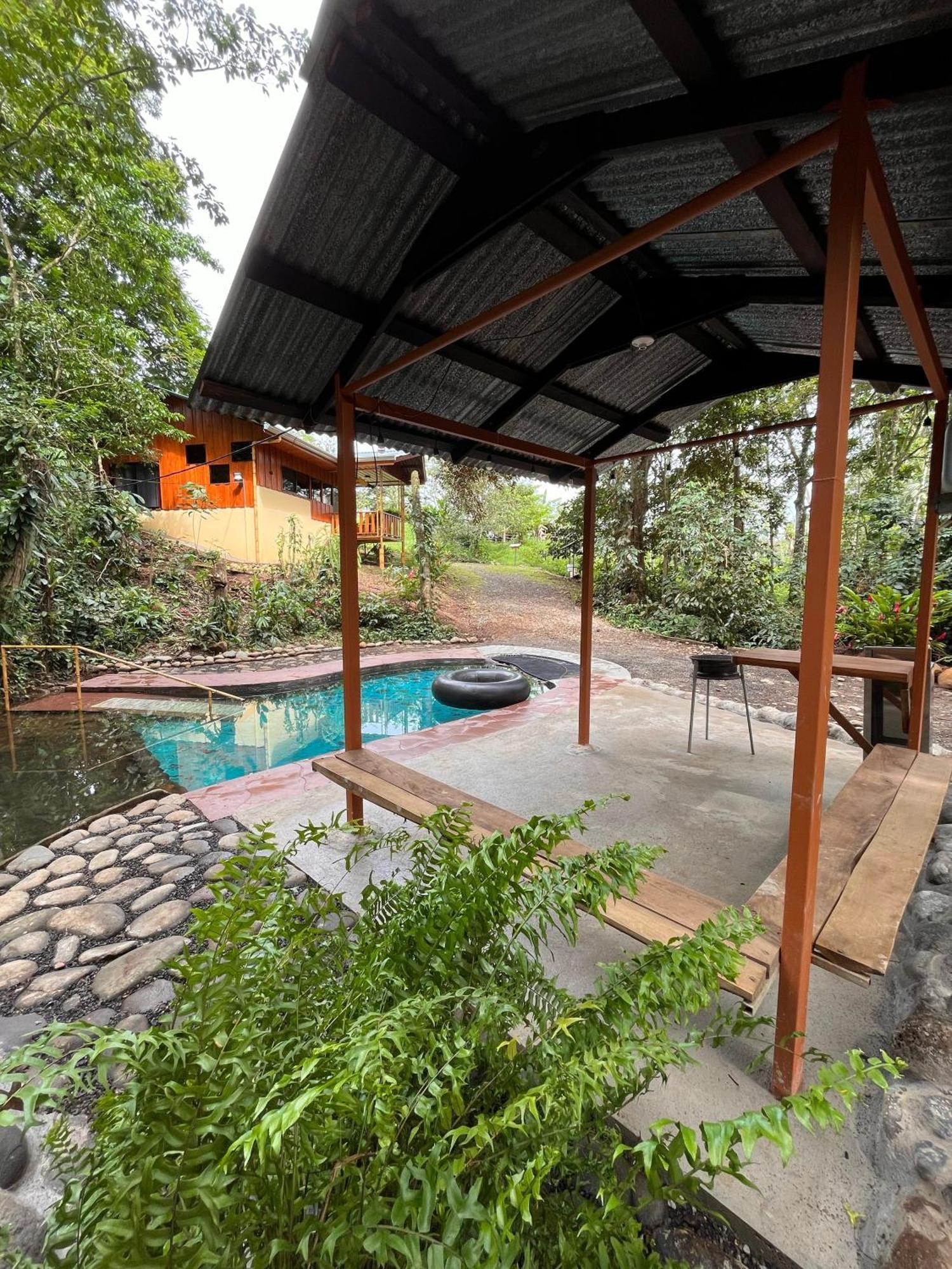 Gambas Lodge La Fortuna Buitenkant foto