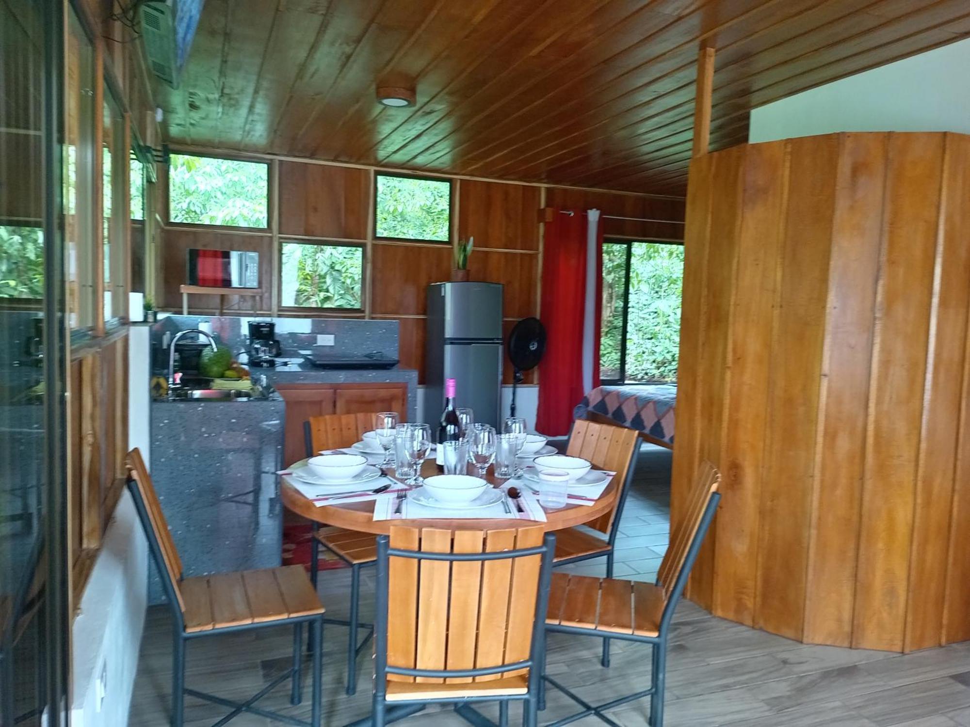 Gambas Lodge La Fortuna Buitenkant foto